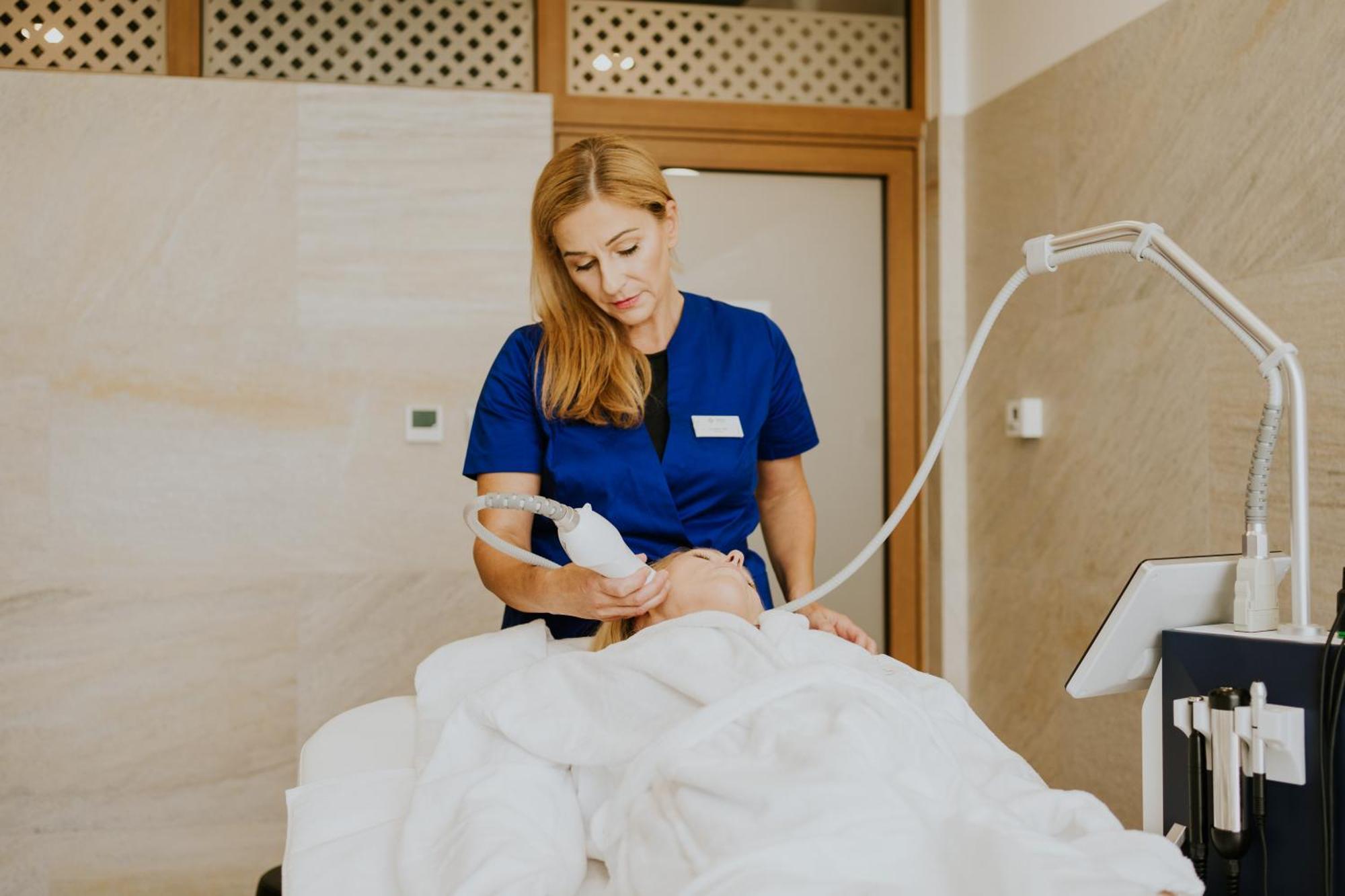 Aura Medical Spa Nałęczów Exteriér fotografie